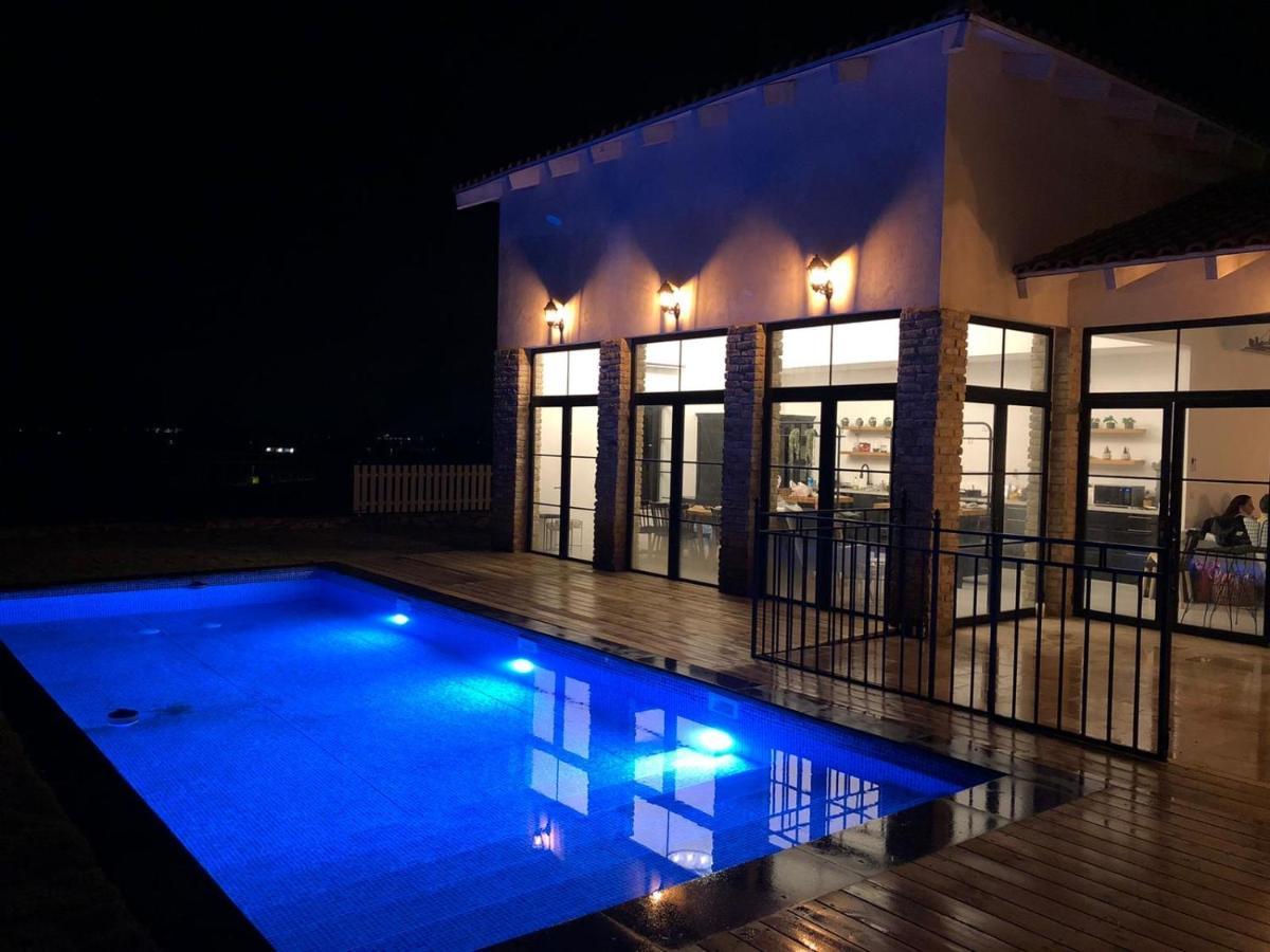 לבנדר בגלבוע בריכה מחוממת 4 חדרי שינה Villa Nurit Bagian luar foto